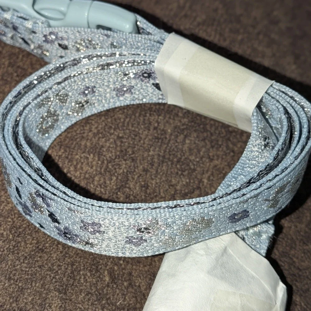 Vera Bradley Iconic Breakaway Lanyard Floating Ditsy Blue Silver Floral NWT